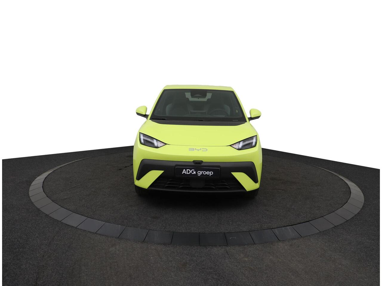 BYD Dolphin SURF Comfort 43 kWh Demo | Navigatie | Apple Carplay - Android Auto | 360 Graden Camera's