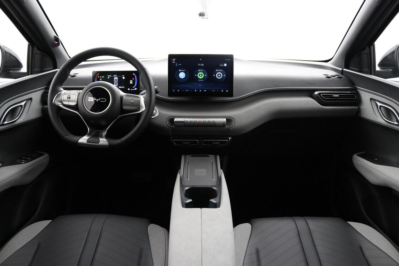 BYD Dolphin SURF Boost 43 kWh |Elektrisch verstelbare voorstoelen| 322 km WLTP | Blade Battery| 16? lichtmetalen velgen | Compacte elektrische stadsauto