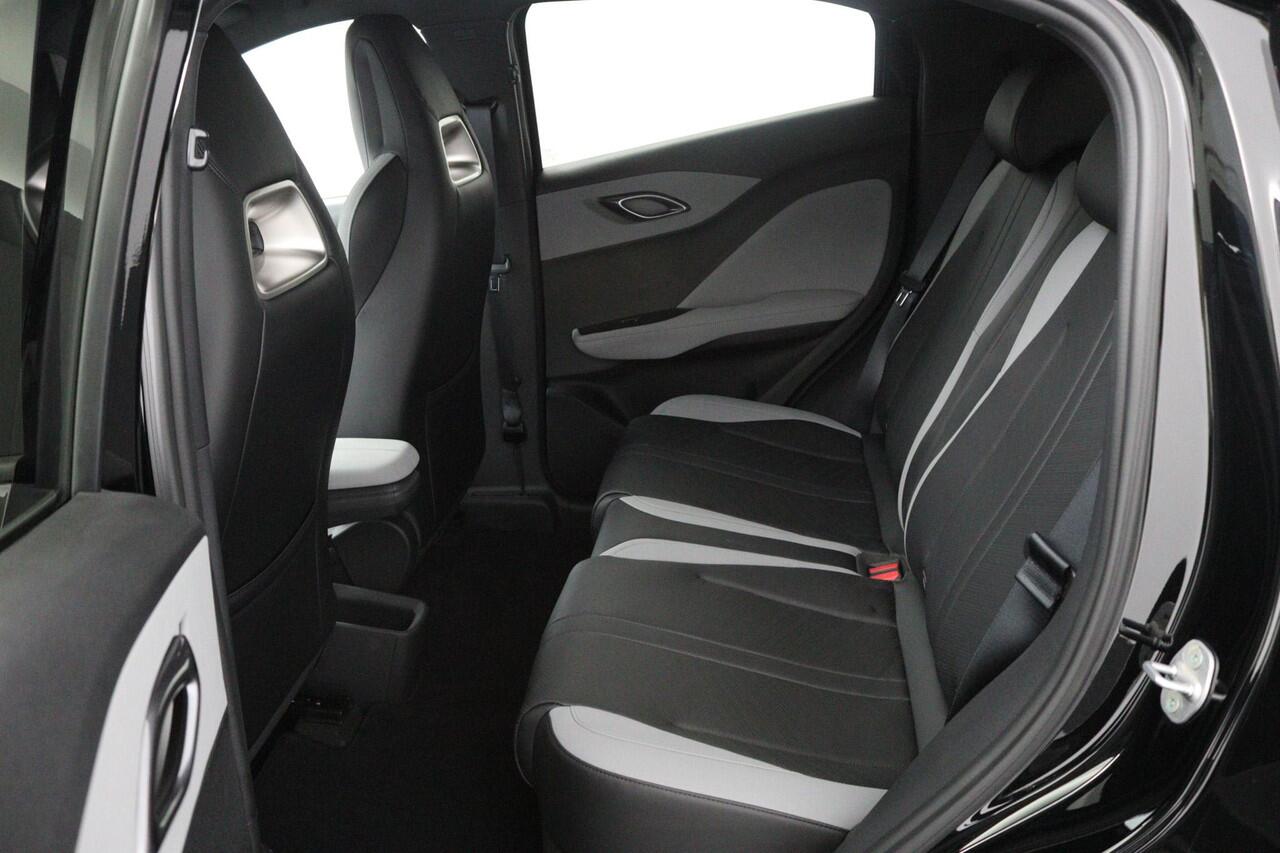 BYD Dolphin SURF Boost 43 kWh |Elektrisch verstelbare voorstoelen| 322 km WLTP | Blade Battery| 16? lichtmetalen velgen | Compacte elektrische stadsauto