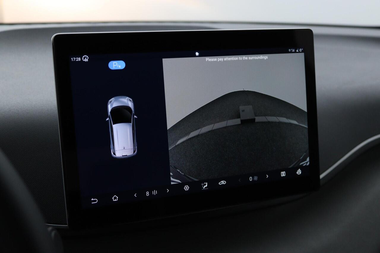 BYD Dolphin SURF Boost 43 kWh |Elektrisch verstelbare voorstoelen| 322 km WLTP | Blade Battery| 16? lichtmetalen velgen | Compacte elektrische stadsauto