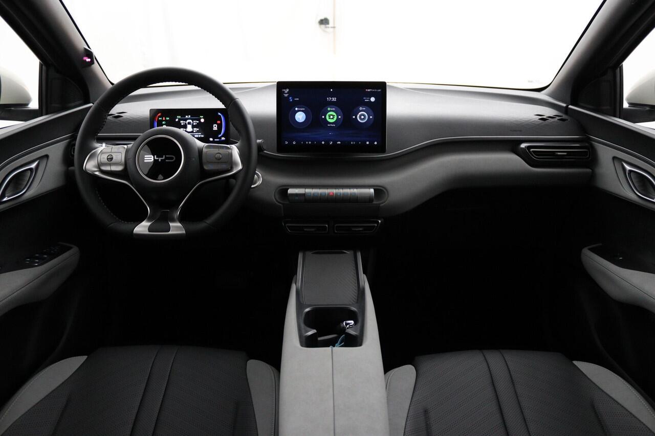 BYD Dolphin SURF Boost 43 kWh |Elektrisch verstelbare voorstoelen| 322 km WLTP | Blade Battery| 16? lichtmetalen velgen | Compacte elektrische stadsauto