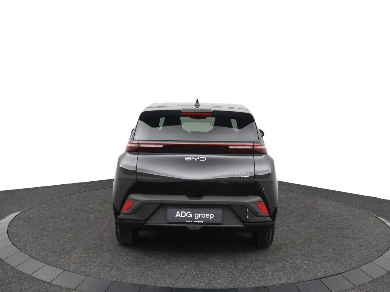 BYD Dolphin SURF Comfort 43 kWh DEMO | Navigatie | Apple Carplay - Android Auto | 360 Graden Camera's