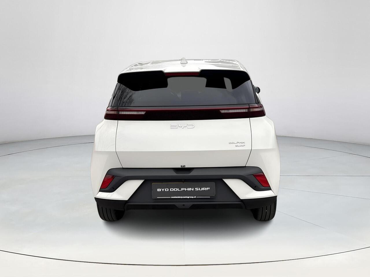 BYD Dolphin SURF Boost 43 kWh | ¤2000 korting | 320 KM WLTP | Achteruitrijcamera | Adaptive cruise control | Elektrische Stoelen | Apple Carplay & Android Auto |