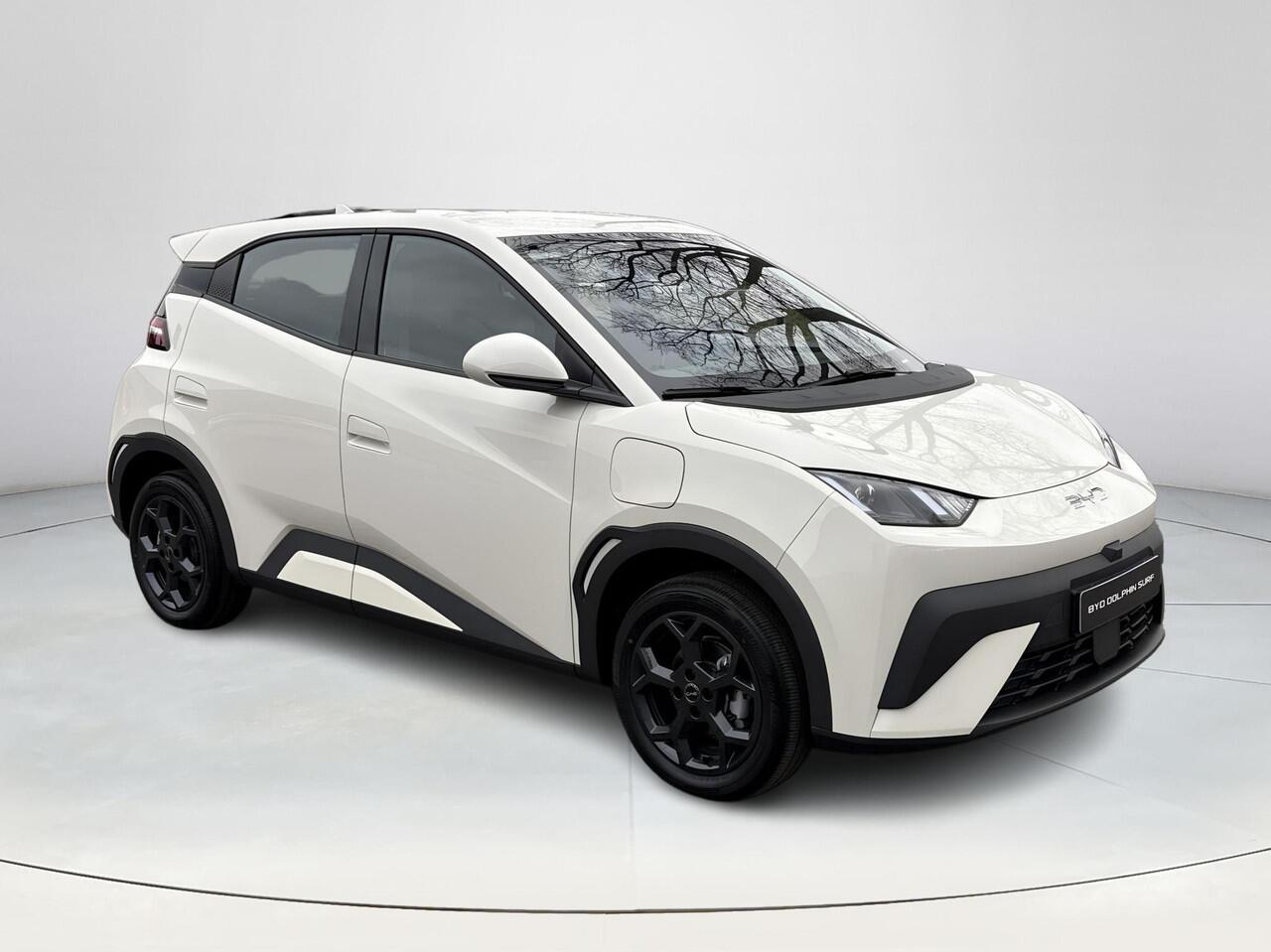 BYD Dolphin SURF Boost 43 kWh | ¤2000 korting | 320 KM WLTP | Achteruitrijcamera | Adaptive cruise control | Elektrische Stoelen | Apple Carplay & Android Auto |