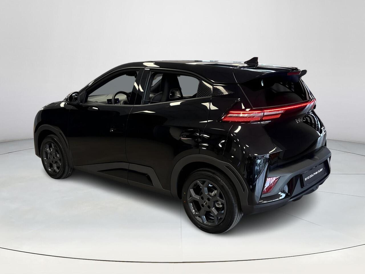 BYD Dolphin SURF Boost 43 kWh | 320 KM Actieradius WLTP | Elektrische Stoelen | Achteruitrijcamera | Voorraad Deals |