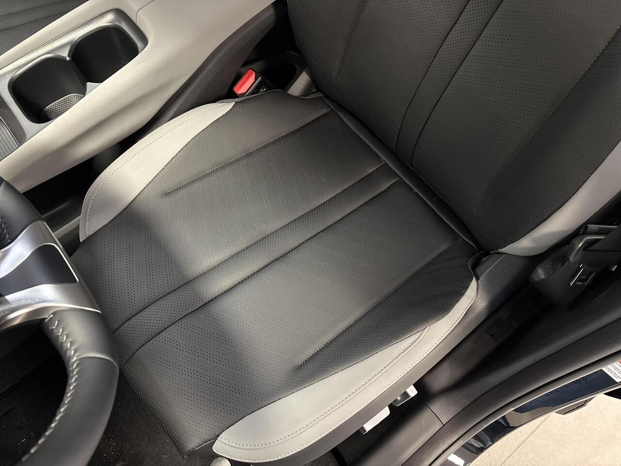 BYD Dolphin SURF Boost 43 kWh | Direct Leverbaar | 320 KM Actieradius WLTP | Elektrische Stoelen | Achteruitrijcamera |