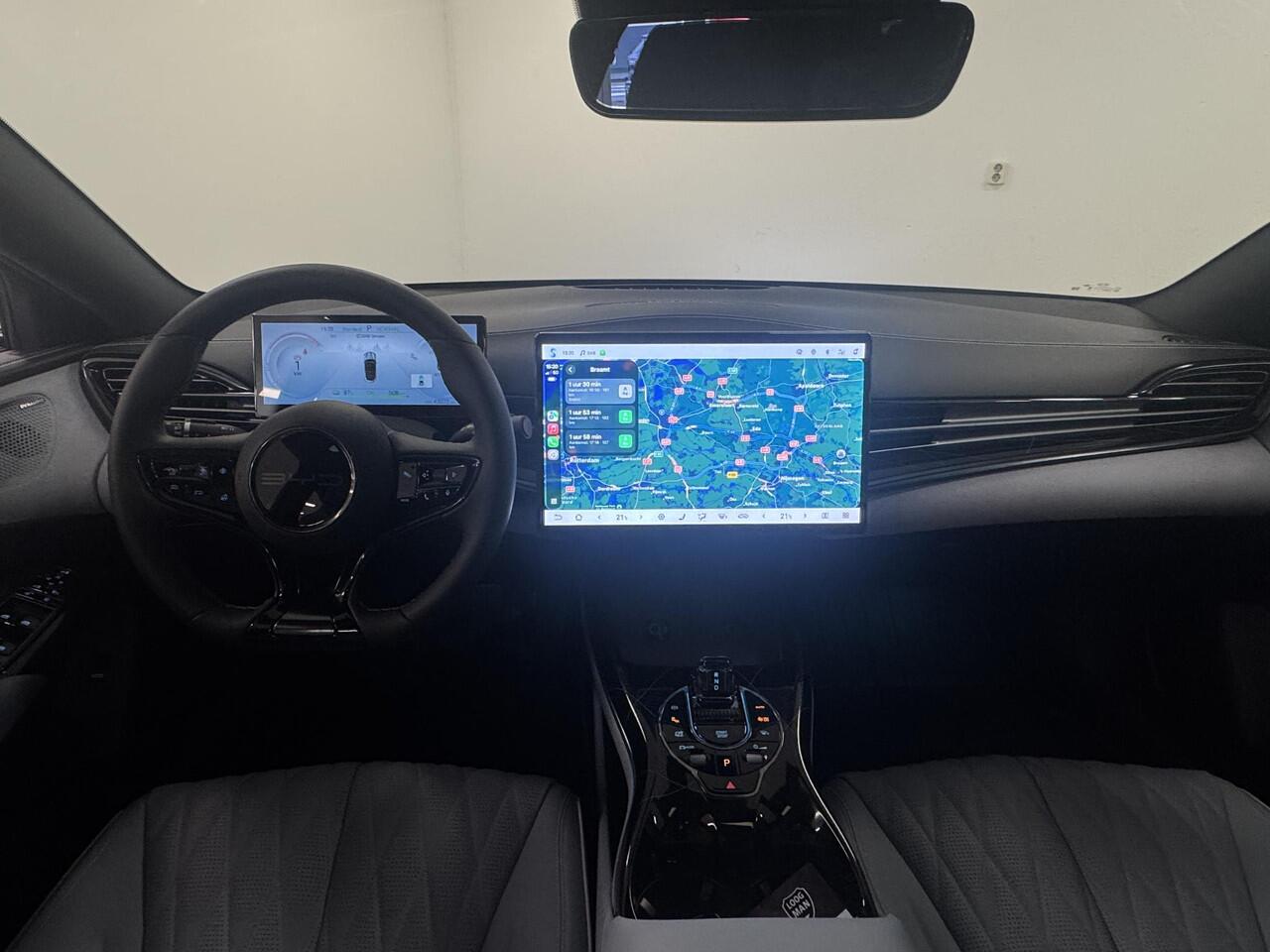 BYD Seal Design RWD 82.5 kWh Panoramadak | 1e eigenaar | Camera | Tahitian Blue interieur
