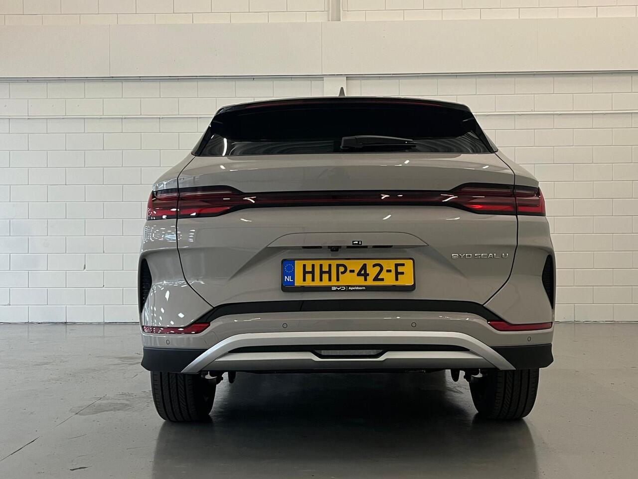 BYD Seal U Design 87 kWh SCHUIF-/KANTELDAK | NAVI | ELEKTRISCHE STOELEN | STOELVENTILATIE | STUURVERWARMING | BEDIENING VIA APP