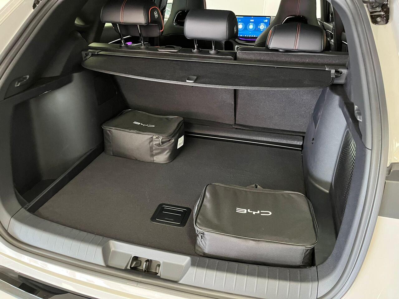 BYD Seal U DM-i AWD Design TREKHAAK