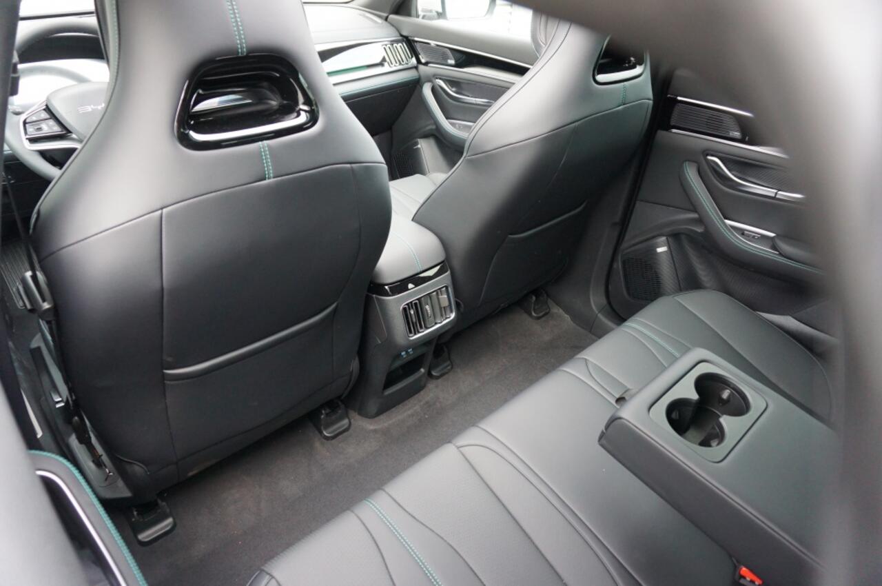 BYD Seal 217PK PHEV Boost NIEUW! | ADAPTIVE | LEER | WINTERPACK!