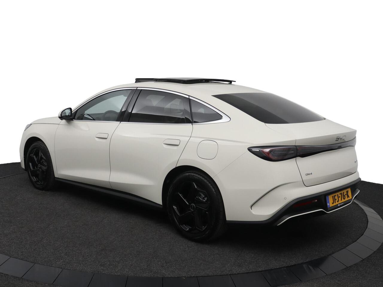 BYD Seal 6 DM-i Sedan Comfort Lite | Panoramadak | 360 graden camera