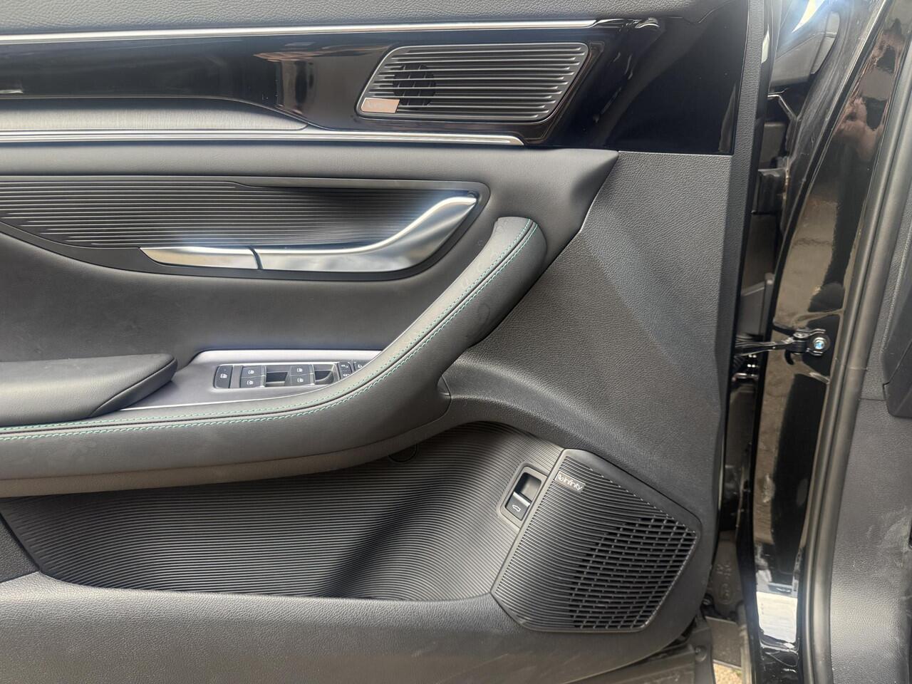 BYD Seal U 1.5 T DM-i Comfort 291pk 125km elektrisch 26,6kwh