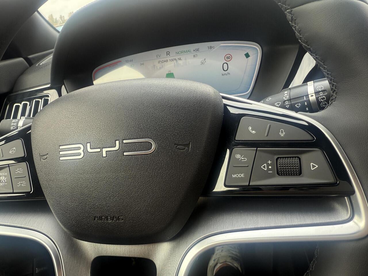 BYD Seal U 1.5 T DM-i Comfort 291pk 125km elektrisch 26,6kwh