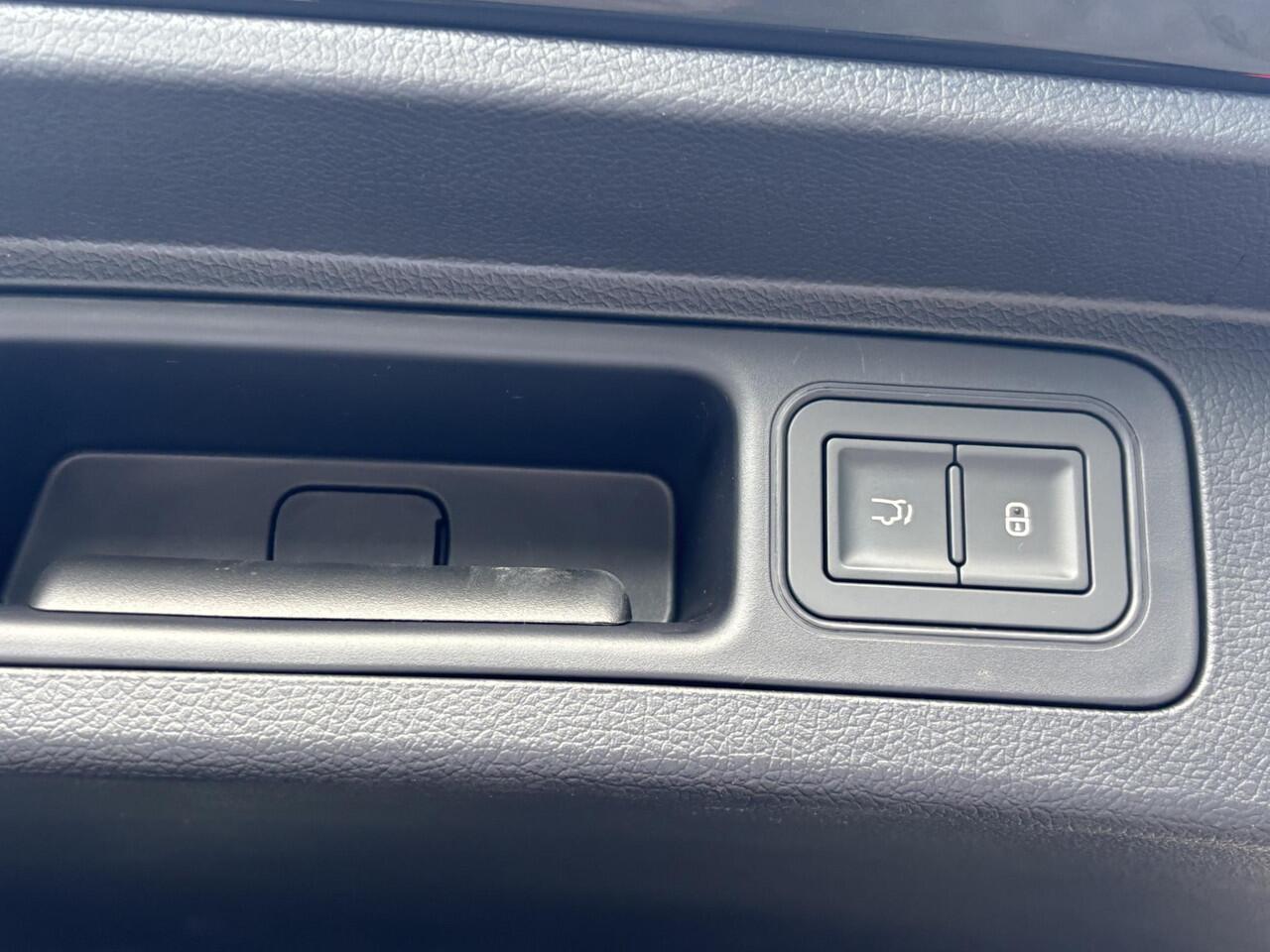 BYD Seal U 1.5 DM-i FWD Comfort 26,6kWh | UNIEK IN NL! tot 125km electrisch rijbereik | 6 jaar volledige BYD GARANTIE