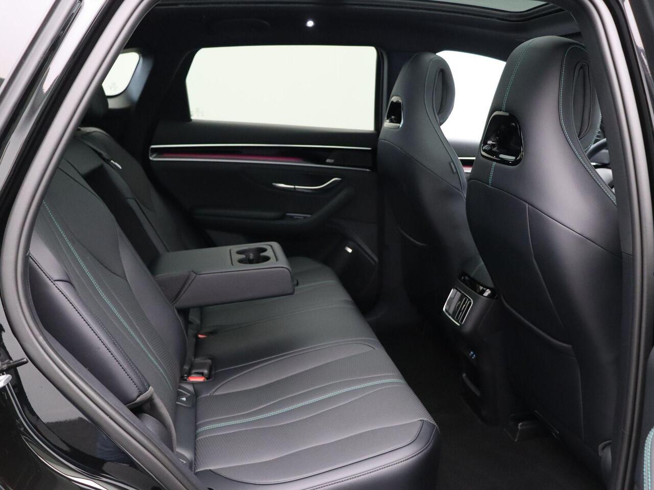 BYD Seal U 218pk 1.5 DM-i FWD Boost | Panorama Dak | Stoel & Stuurverwarming | Stoelverkoeling | Infinity Audio | 360 Graden Camera | Elektrische Achterklep |