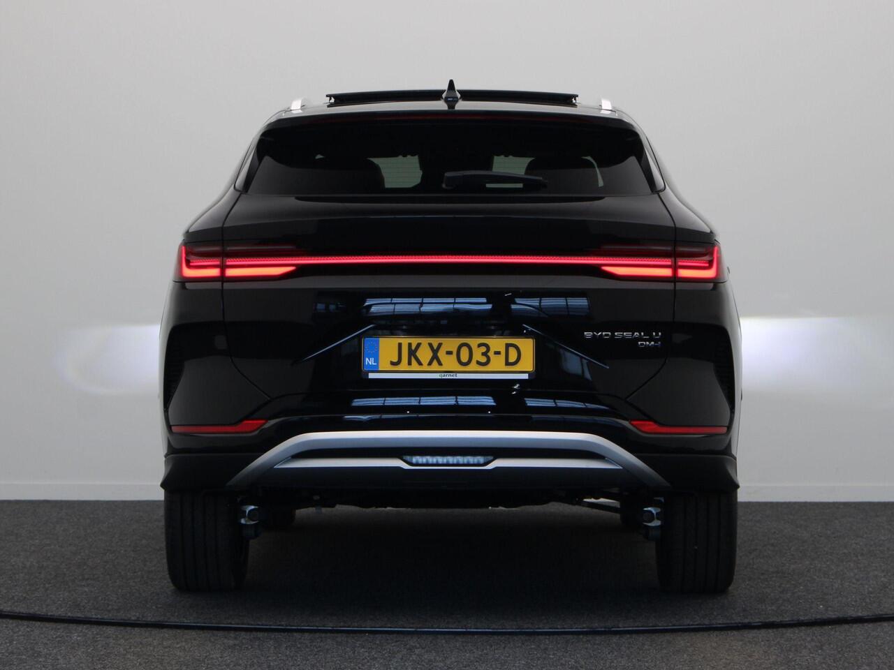 BYD Seal U 1.5 DM-i FWD Boost | Panorama Dak | Stoel & Stuurverwarming | Stoelverkoeling | Infinity Audio | 360 Graden Camera | Elektrische Achterklep |