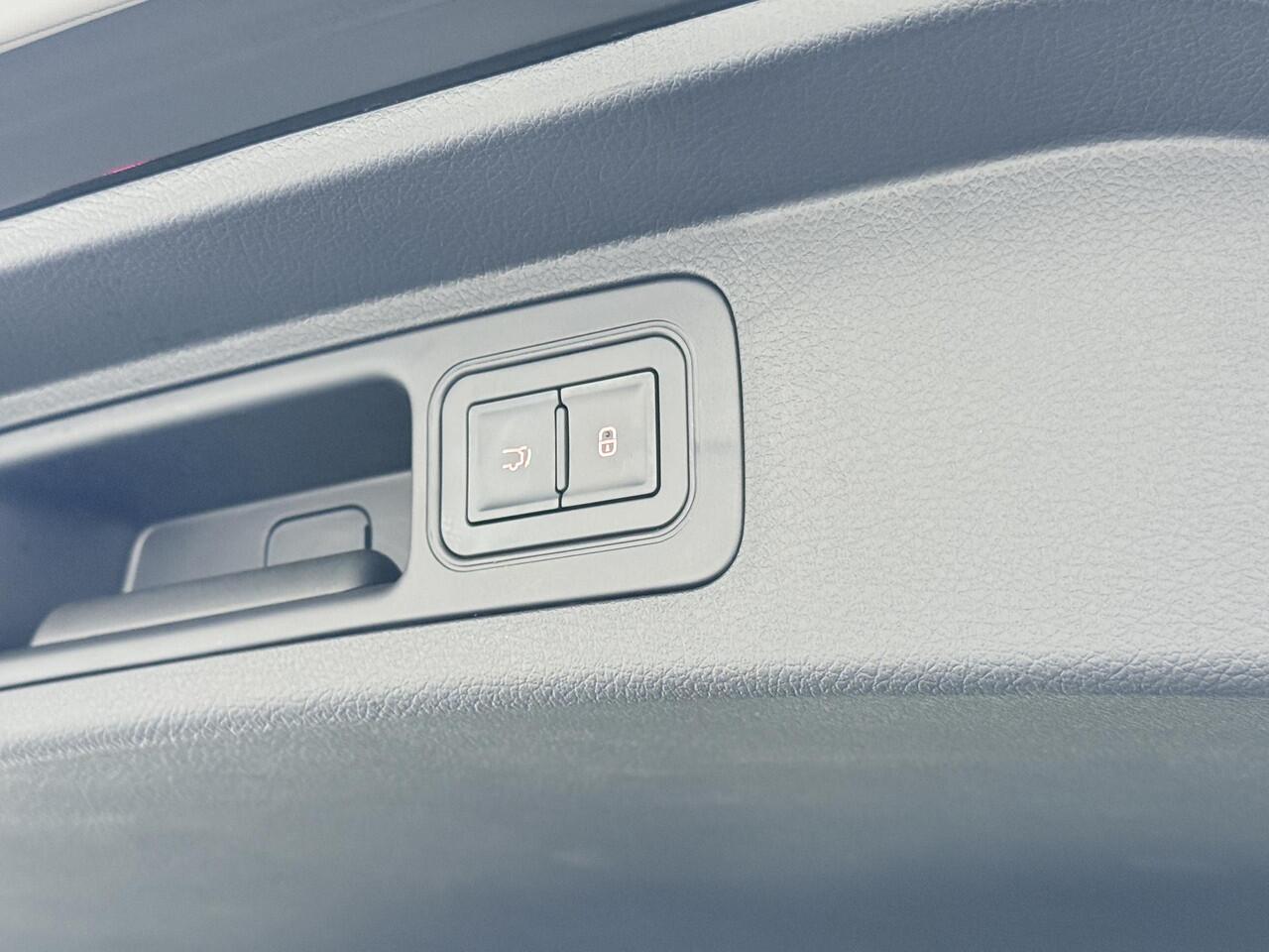 BYD Seal U 1.5 DM-i FWD Boost VAN: ¤40.900,- VOOR: ¤35.440,- UW EINDEJAARSVOORDEEL: ¤5.460,-| NIEUWE AUTO | DIRECT LEVERBAAR! | 6 JAAR VOLLEDIGE BYD GARANTIE