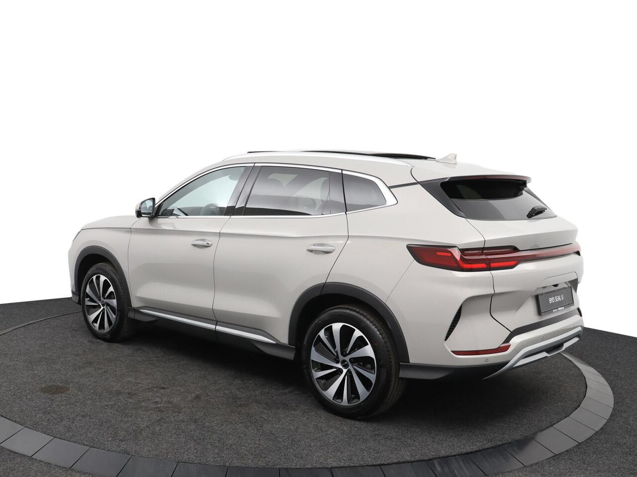 BYD Seal U Design Bijtellingsvriendelijk / zwart interieur / 500 km / stoelverwarming / Apple Carplay