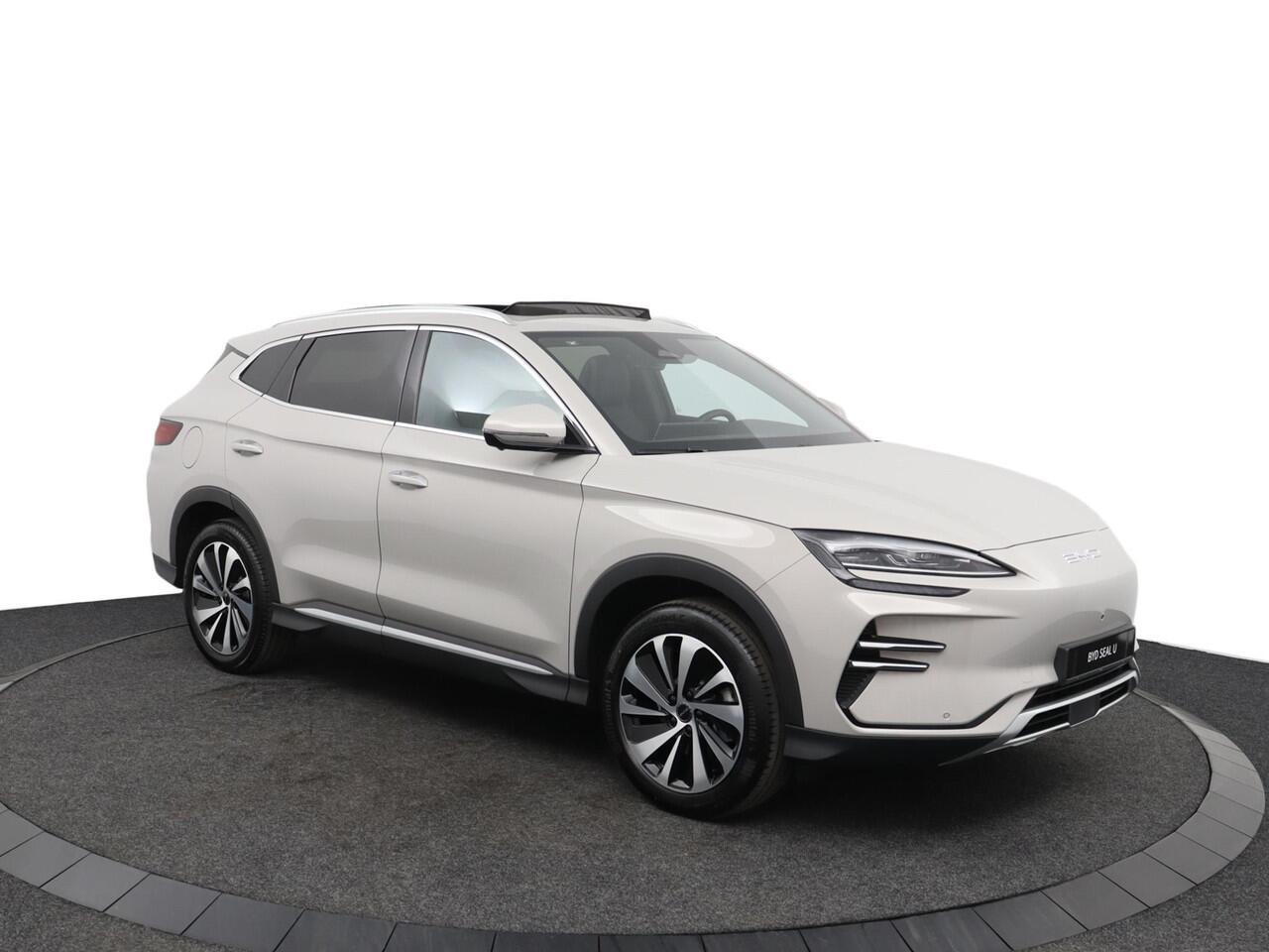 BYD Seal U Design Bijtellingsvriendelijk / zwart interieur / 500 km / stoelverwarming / Apple Carplay