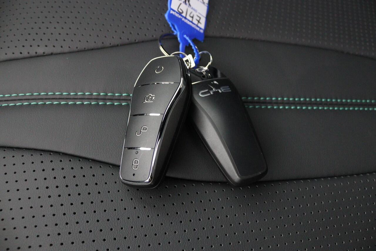 BYD Seal U Design Bijtellingsvriendelijk / zwart interieur / 500 km / stoelverwarming / Apple Carplay