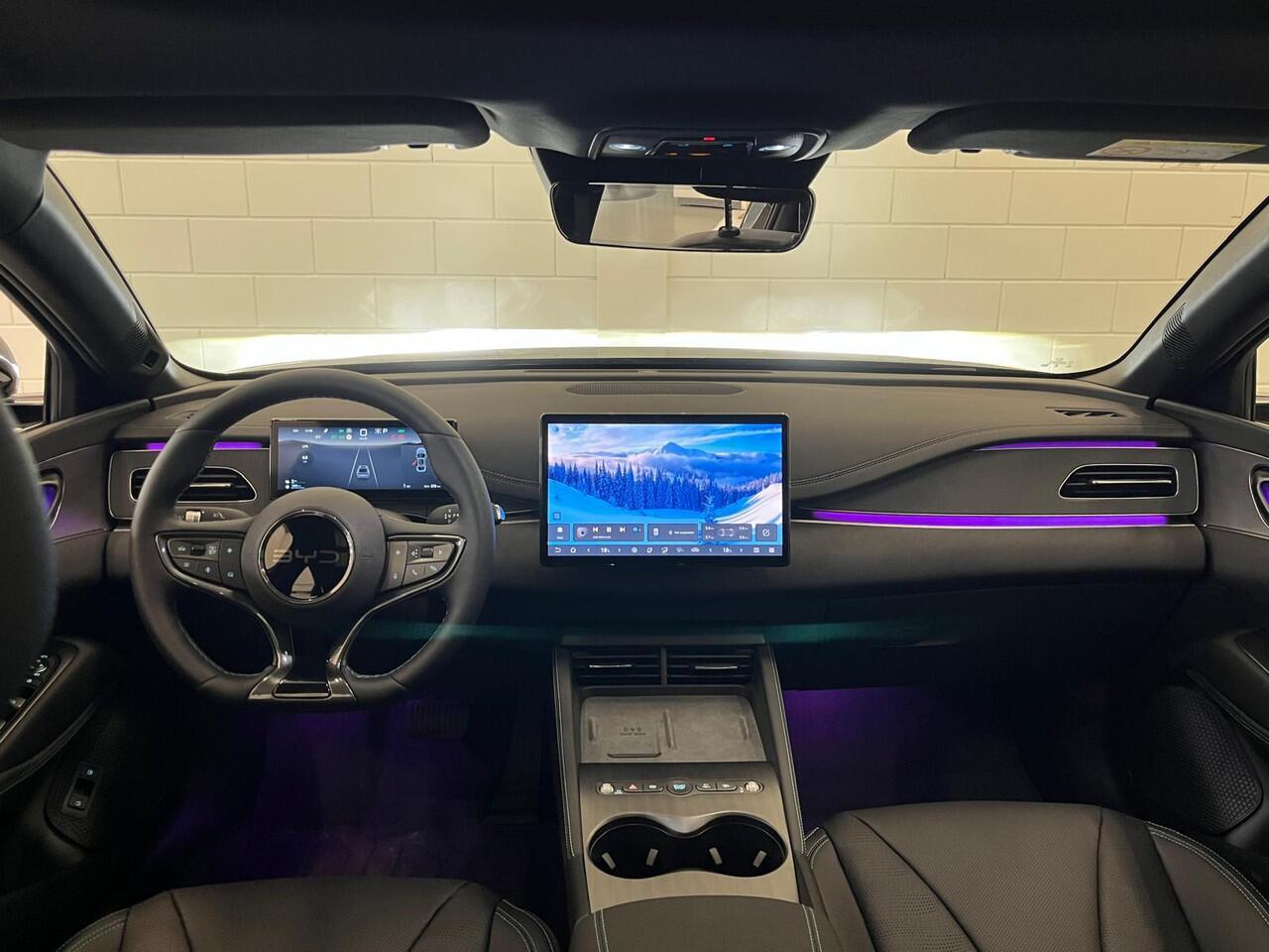 BYD Seal 6 SEAL 6 DM-i Comfort Lite | APPLE CARPLAY | PANORAMADAK | STUURVERWARMING | STOELKOELING | 360 CAMERA |