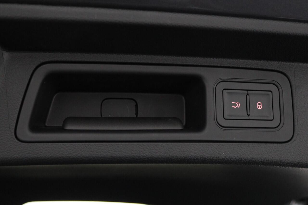 BYD Seal U Design 87 kWh zwart interieur / 500 km / stoelverwarming / Apple Carplay