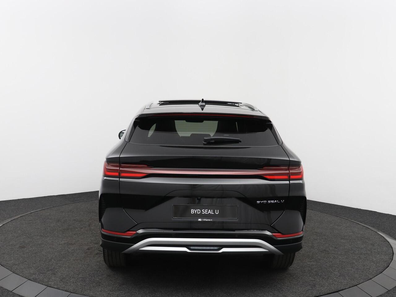 BYD Seal U Design 87 kWh | Panoramadak | 500km WLTP | Apple Carplay | Stoel/stuur verwarming | 1300kg trekgewicht