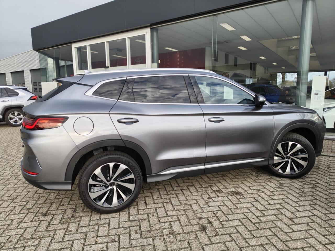 BYD Seal U 1.5 DM-i FWD Boost | Schuif/kantel dak | 360 Camera | Infinty |