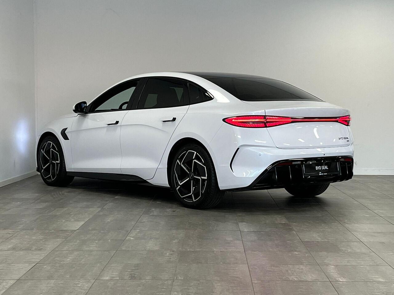 BYD Seal Excellence AWD NAVI | PANO | LED | LEDER