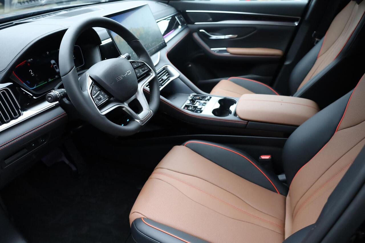 BYD Seal U 1.5 DM-i FWD Boost BRUIN-LEER CARPLAY PANO 360-CAMERA STOELVENTILATIE STUUR/STOELVERW. HUD ADAPTIVE-CRUISE CLIMA NAVI 2XPDC 19''LMV ENZ ENZ!