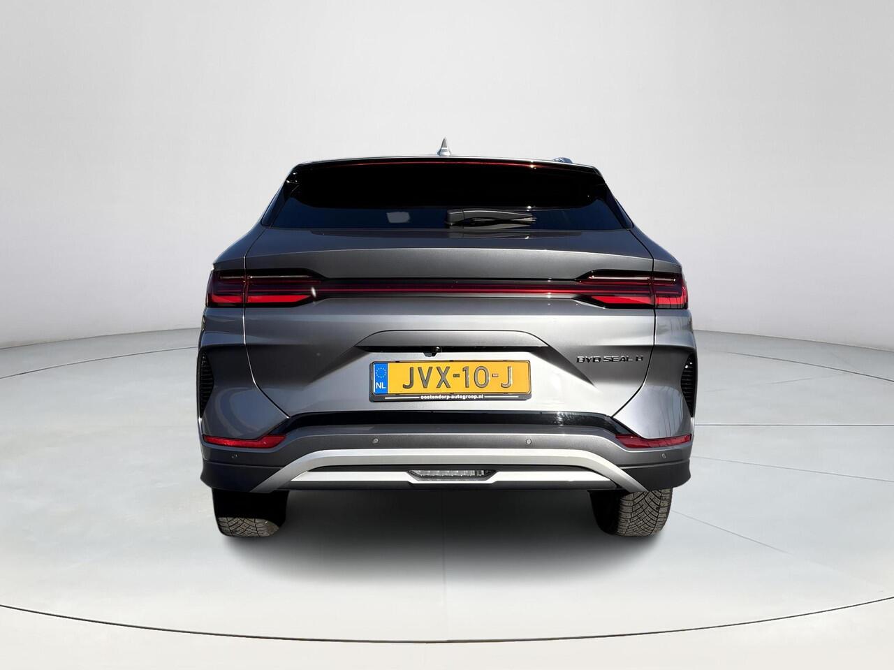 BYD Seal U Comfort 71.8 kWh | Panoramisch Schuifdak | Elektrisch Verstelbare Stoelen | 1300KG Trekgewicht | 360° Camera |