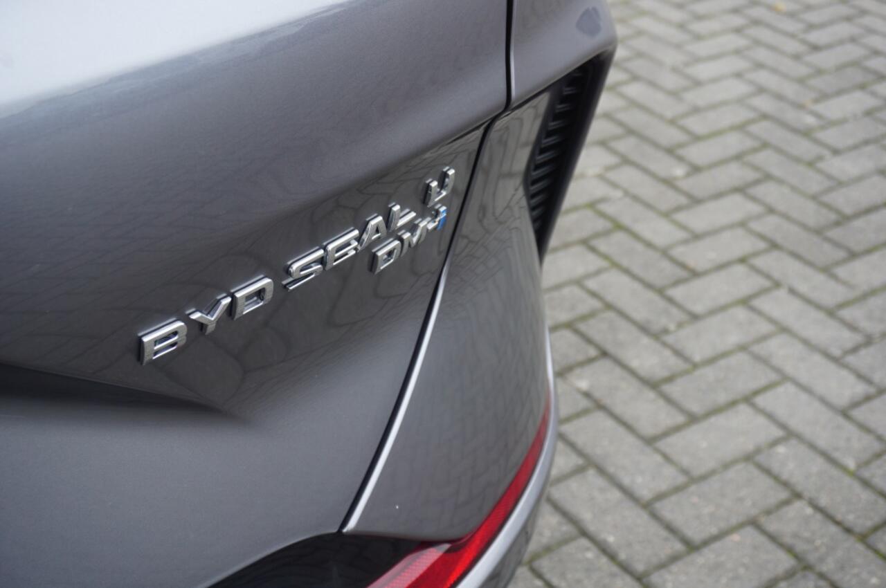 BYD Seal U 1.5 DM-i FWD Boost 218 PK | SUPER LUXE | NIEUW!!