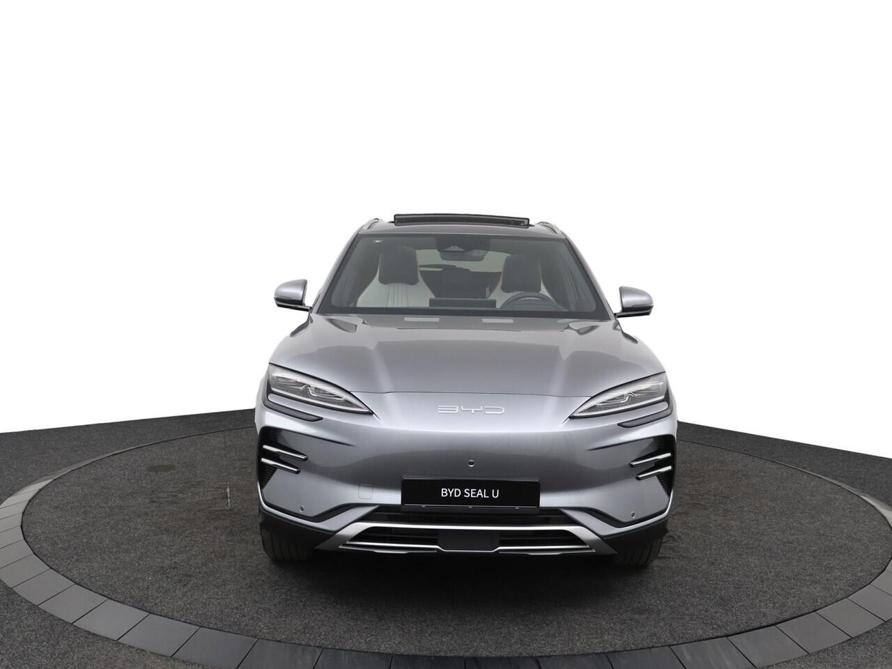 BYD Seal U Design 87 kWh Demo/ zwart interieur / 500 km / stoelverwarming / Apple Carplay en Android auto