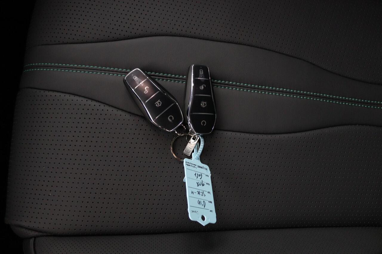 BYD Seal U Design 87 kWh | Panoramadak | Parkeercamera | Navigatie | Elektrische achterklep |