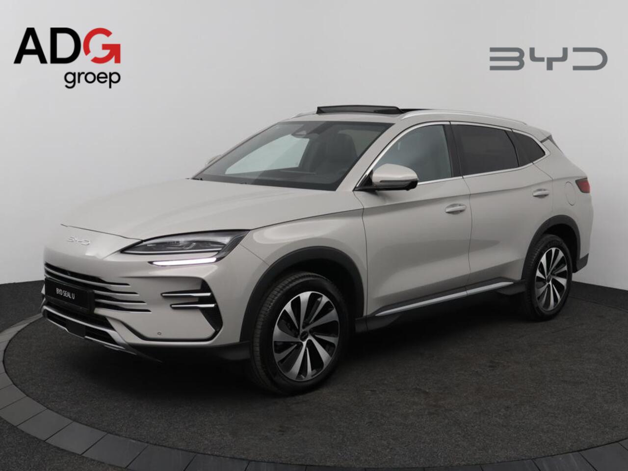 BYD Seal U 1.5 DM-i FWD Boost |1080 KM | Panorama dak | Apple Carplay | Navigatie | 360 graden camera