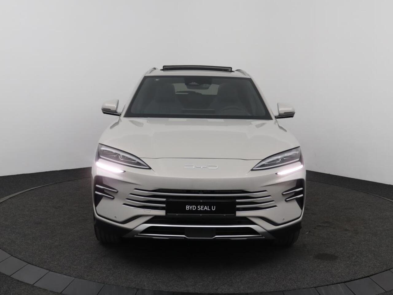 BYD Seal U 1.5 DM-i FWD Boost |1080 KM | Panorama dak | Apple Carplay | Navigatie | 360 graden camera