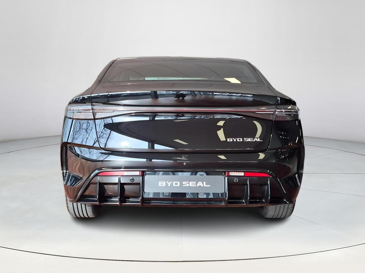 BYD Seal Business RWD 61.4 kWh | Chinees Nieuwjaarsactie ¤4.000 Euro Voordeel | WLTP 460 KM Actieradius |