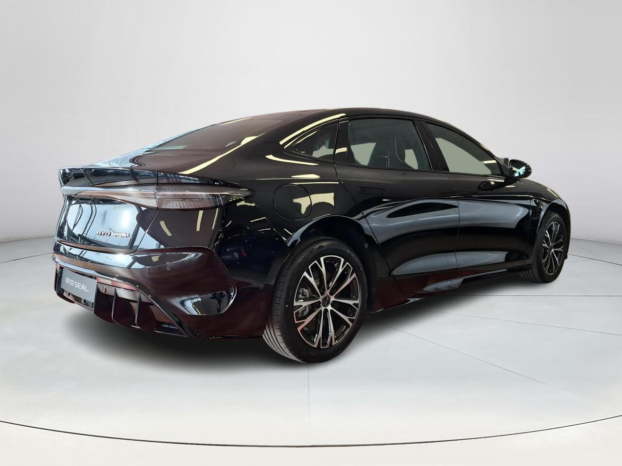 BYD Seal Business RWD 61.4 kWh | Chinees Nieuwjaarsactie ¤4.000 Euro Voordeel | WLTP 460 KM Actieradius |