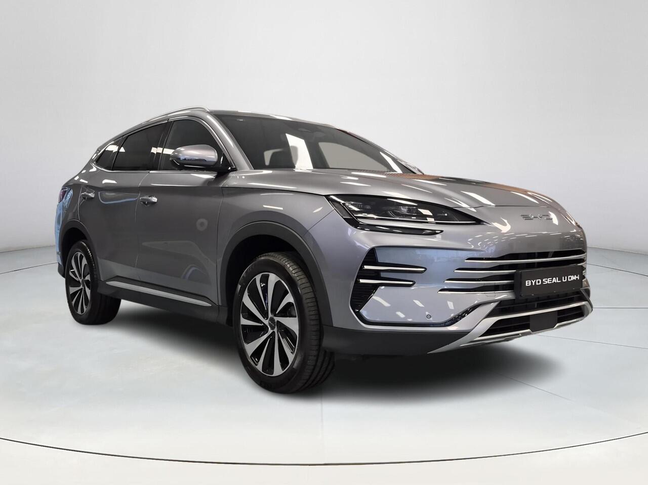 BYD Seal U 1.5 DM-i FWD Boost | Plug-In Hybrid | Stoelverwarming | Panoramisch Schuifdak | 360° Camera |