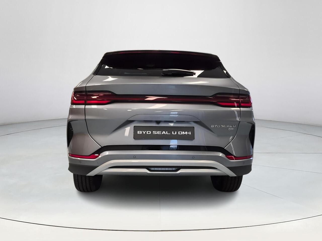 BYD Seal U 1.5 DM-i FWD Boost | Plug-In Hybrid | Stoelverwarming | Panoramisch Schuifdak | 360° Camera |