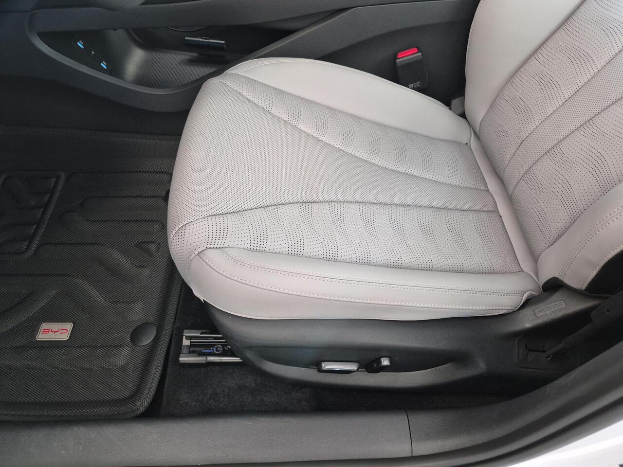 BYD Seal 6 1.5 DM-i Comfort - Touring | ¤4000 korting | 1350 KM WLTP | Elektrische klep | Apple Carplay/Android Auto | Elektrische stoelen |