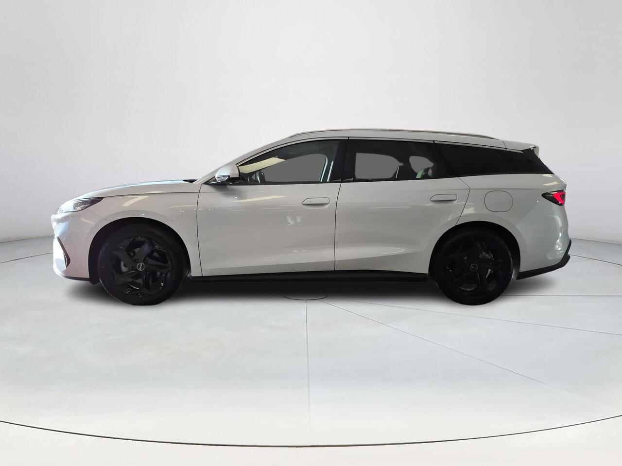 BYD Seal 6 1.5 DM-i Comfort - Touring | ¤4000 korting | 1350 KM WLTP | Elektrische klep | Apple Carplay/Android Auto | Elektrische stoelen |