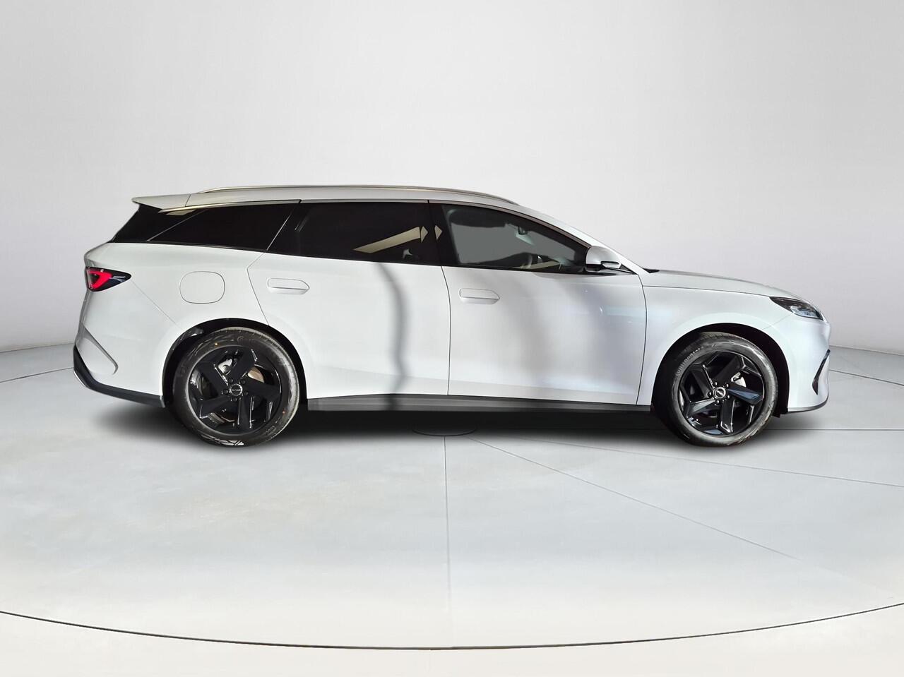 BYD Seal 6 1.5 DM-i Comfort - Touring | ¤4000 korting | 1350 KM WLTP | Elektrische klep | Apple Carplay/Android Auto | Elektrische stoelen |