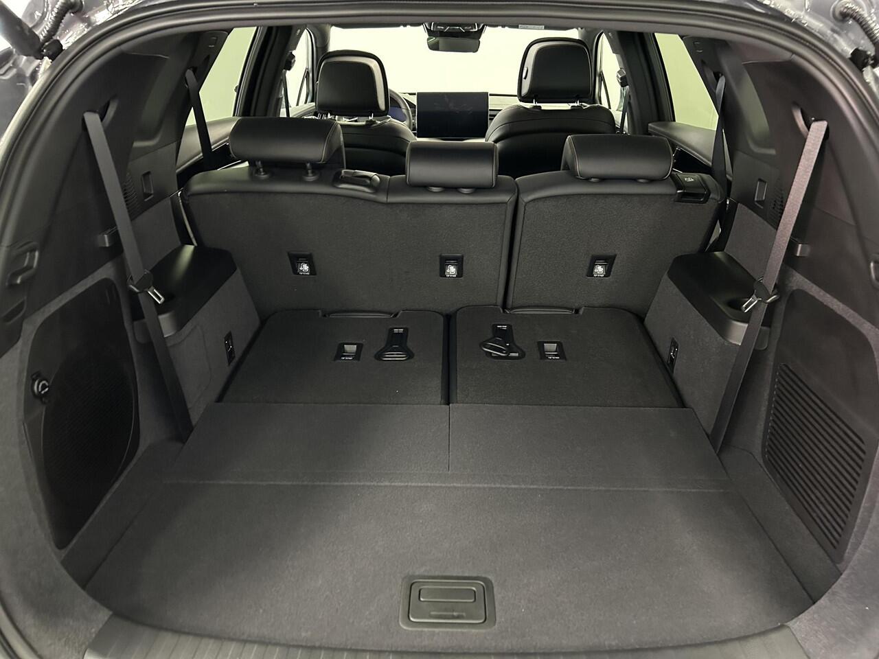 BYD Tang Flagship 108.8 kWh | PANO | LED | HUD | 7ZITS | LEDER