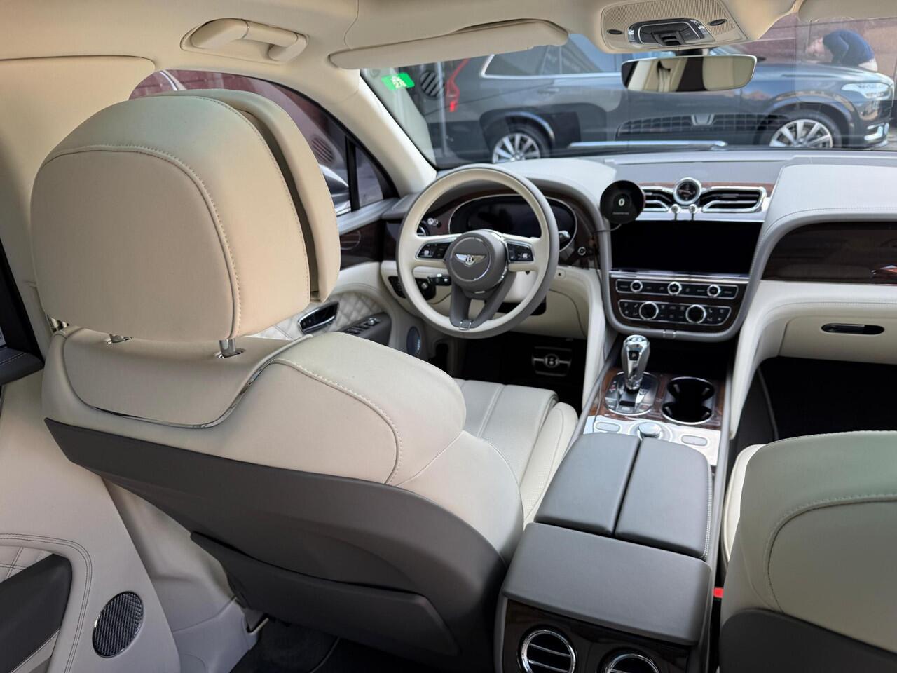 Bentley Bentayga 4.0 V8 First Edition