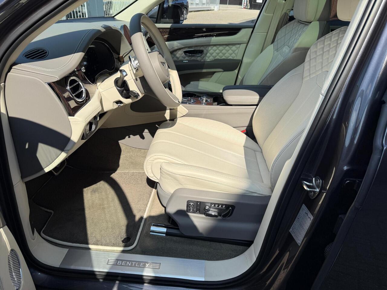 Bentley Bentayga 4.0 V8 First Edition