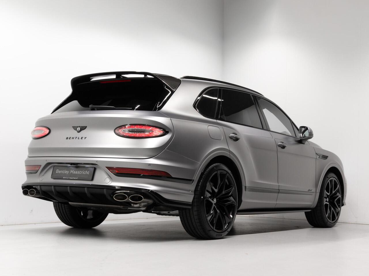 Bentley Bentayga Speed STONE VENEER | AKRAPOVIC