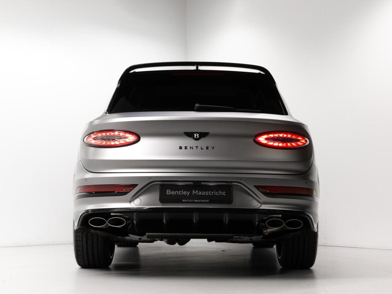 Bentley Bentayga Speed STONE VENEER | AKRAPOVIC