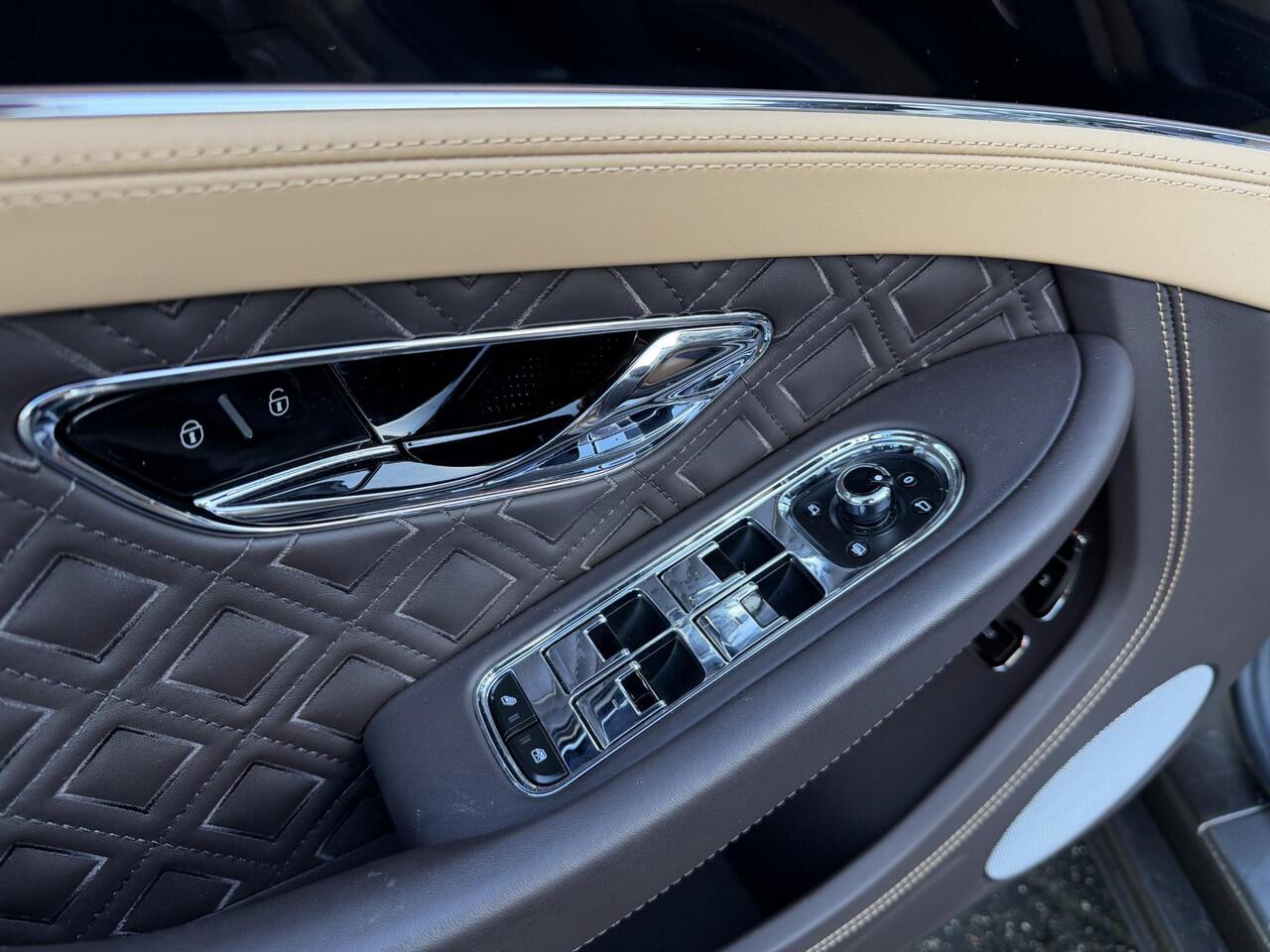 Bentley CONTINENTAL GTC 6.0 W12 | 360* Camera | Massage | Head-Up | Nightvision | Stoelverwarming/Koeling | Adaptive Cruise Control | DAB |