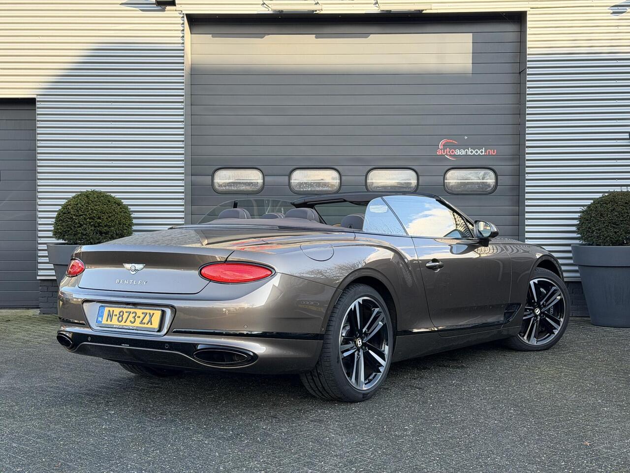 Bentley CONTINENTAL GTC 6.0 W12 | 360* Camera | Massage | Head-Up | Nightvision | Stoelverwarming/Koeling | Adaptive Cruise Control | DAB |